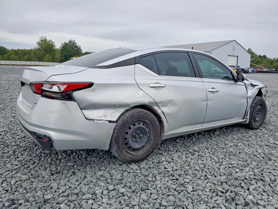 1N4BL4BW8KN310871 — 2019 NISSAN ALTIMA photo 3