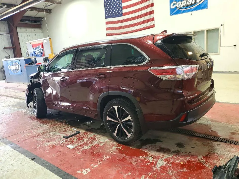5TDJKRFHXGS312155 — 2016 TOYOTA HIGHLANDER photo 2