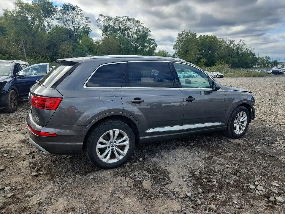 WA1LAAF73JD039397 — 2018 AUDI Q7 photo 3