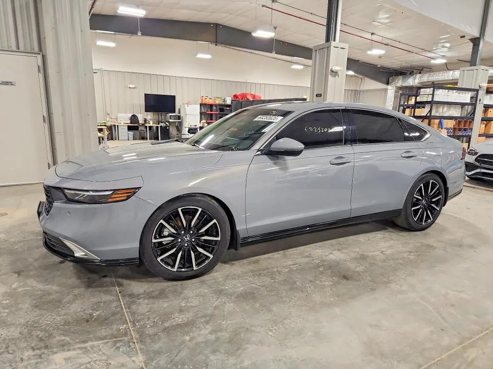 1HGCY2F85SA026333 — 2025 HONDA ACCORD photo 1