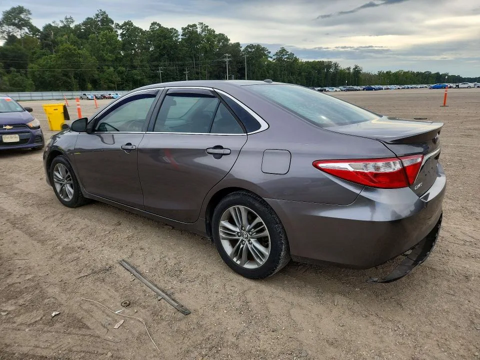 4T1BF1FK8GU177433 — 2016 TOYOTA CAMRY photo 2