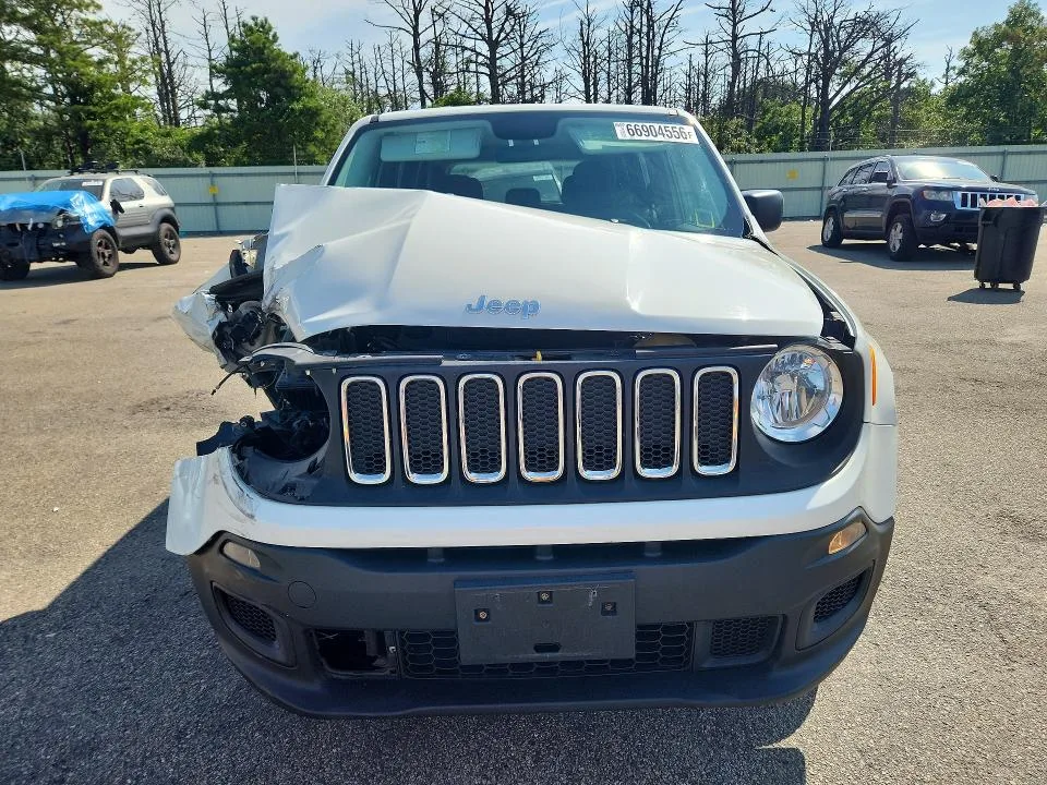 ZACCJBAT3GPC89006 — 2016 JEEP RENEGADE photo 5