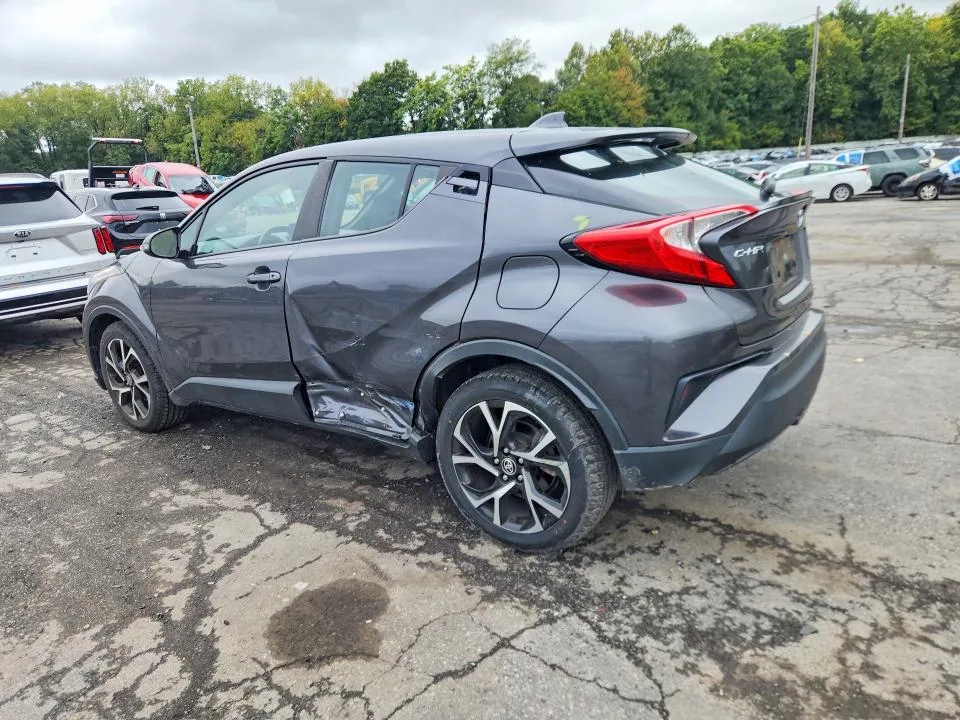 NMTKHMBX0LR109383 — 2020 TOYOTA C-HR photo 2
