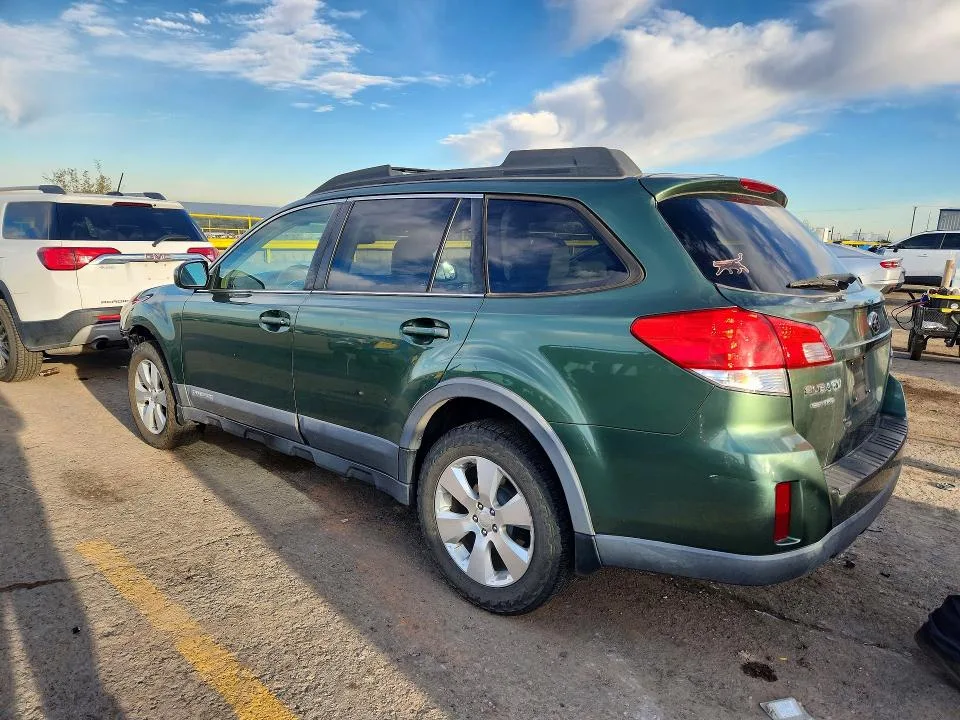 4S4BREKC7A2314670 — 2010 SUBARU OUTBACK photo 2