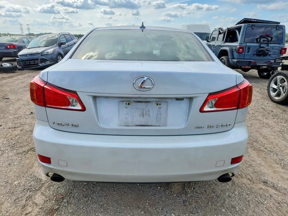 JTHCF5C29A5042174 — 2010 LEXUS IS photo 6