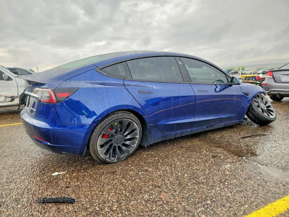 5YJ3E1EC3PF552143 — 2023 TESLA MODEL 3 photo 3