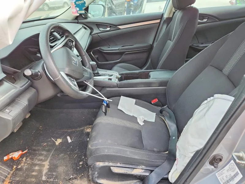 2HGFC2F51JH043681 — 2018 HONDA CIVIC photo 7