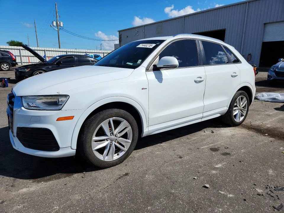 WA1BCCFS2JR002950 — 2018 AUDI Q3 photo 1