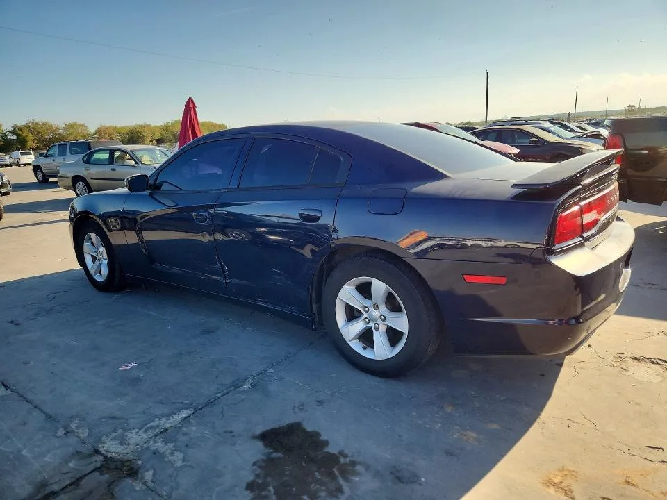 2C3CDXBGXCH259880 — 2012 DODGE CHARGER photo 2