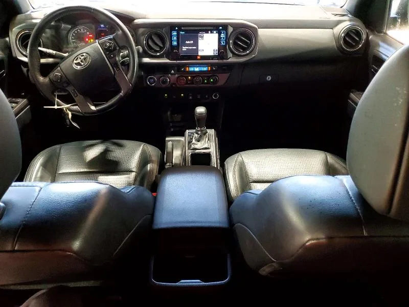3TMCZ5AN6JM187625 — 2018 TOYOTA TACOMA photo 8
