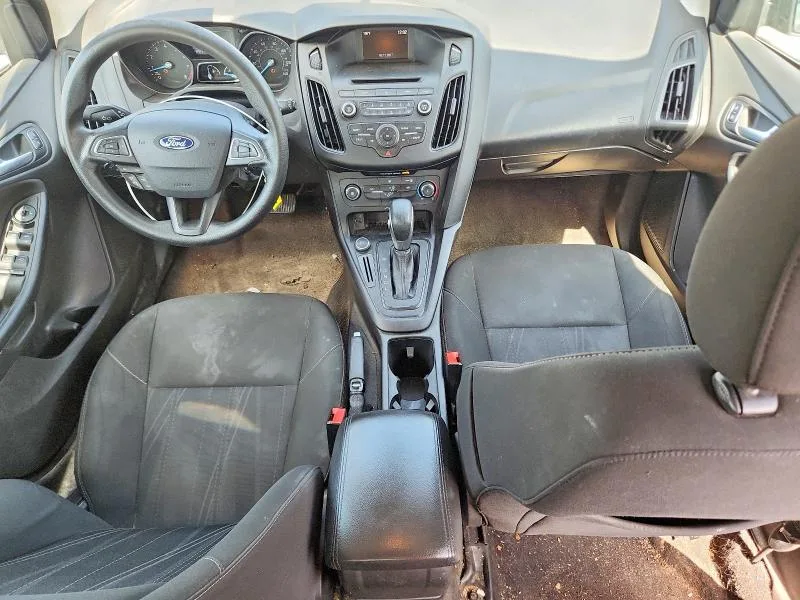 1FADP3K21HL346555 — 2017 FORD FOCUS photo 8
