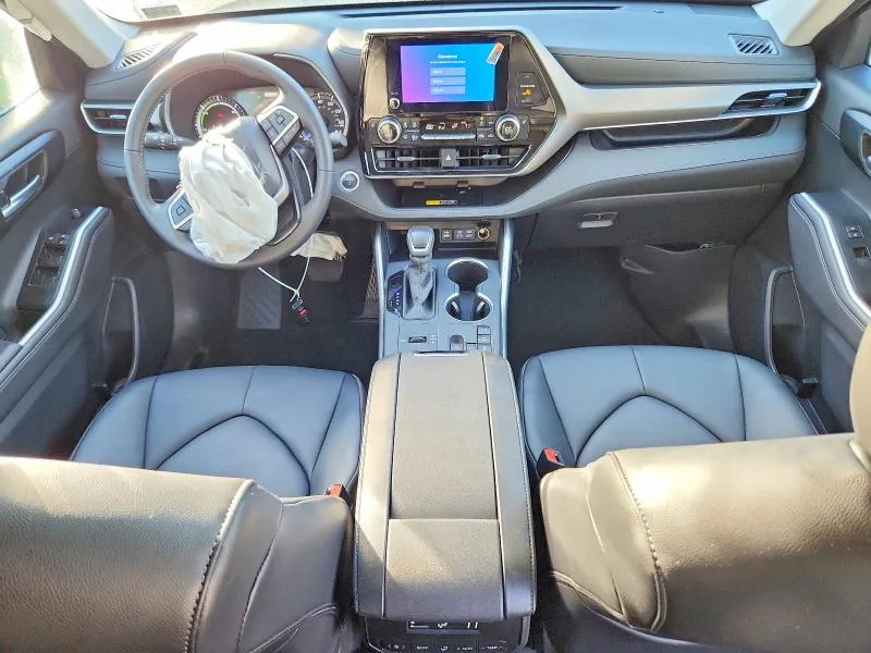 5TDKBRCH4TS703515 — 2026 TOYOTA HIGHLANDER HYBRID photo 8