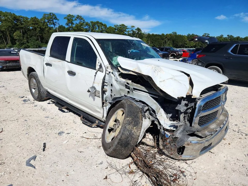 3C6RR7KT9KG712414 — 2019 RAM 1500 CLASSIC photo 4