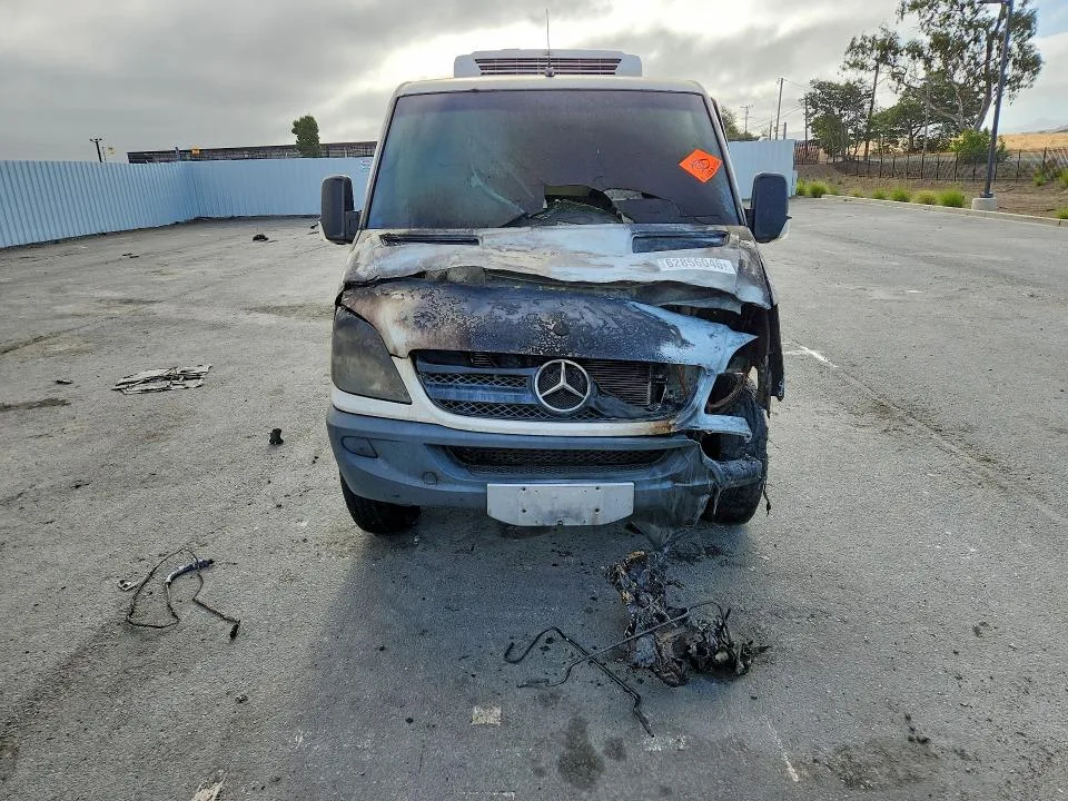 WD3PE7CC4C5640194 — 2012 MERCEDES-BENZ SPRINTER photo 5
