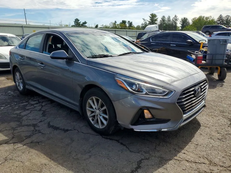 5NPE24AF0KH799388 — 2019 HYUNDAI SONATA photo 4
