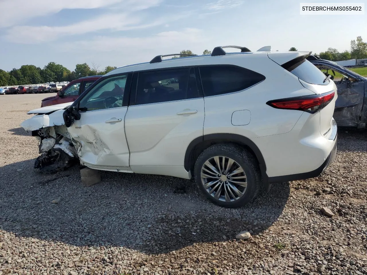 Photo 3 of vehicle VIN 5TDEBRCH6MS055402