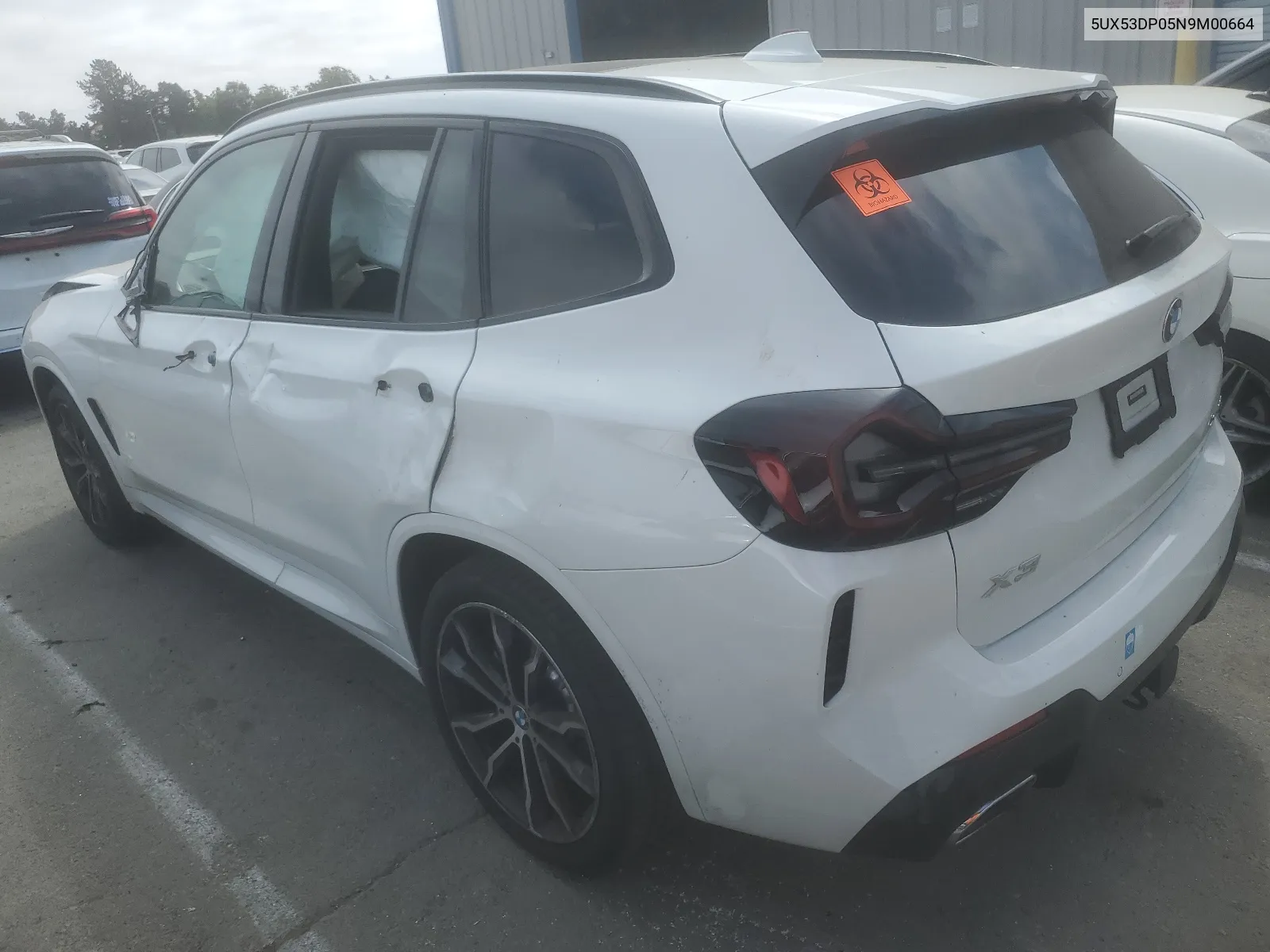 Photo 3 of vehicle VIN 5UX53DP05N9M00664