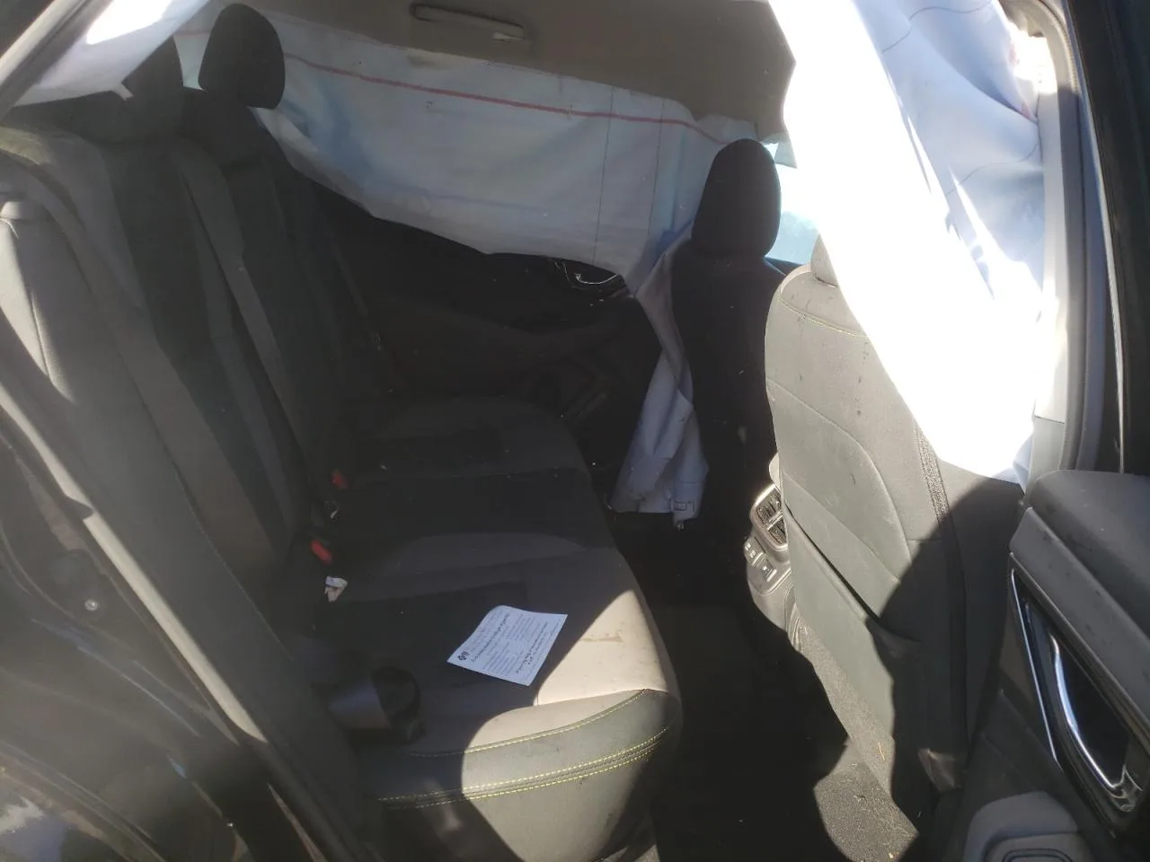4S4BTGJD8N3214469 — 2022 SUBARU Outback photo 2