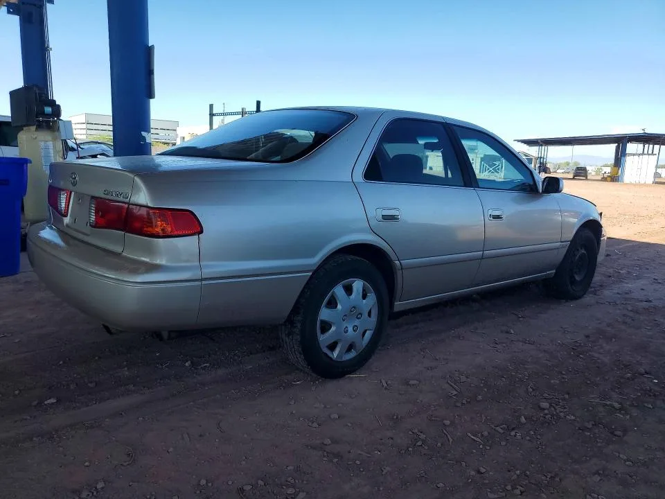 JT2BG22K5Y0487103 — 2000 TOYOTA CAMRY photo 3