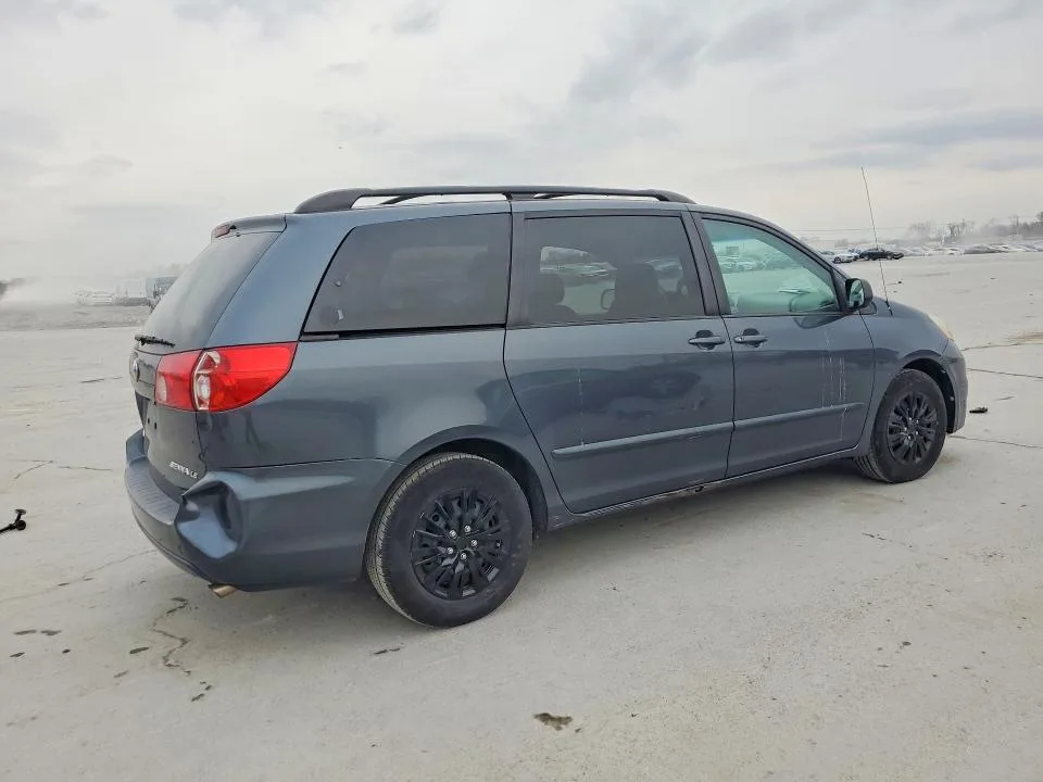 5TDZK23C57S005964 — 2007 TOYOTA SIENNA photo 3