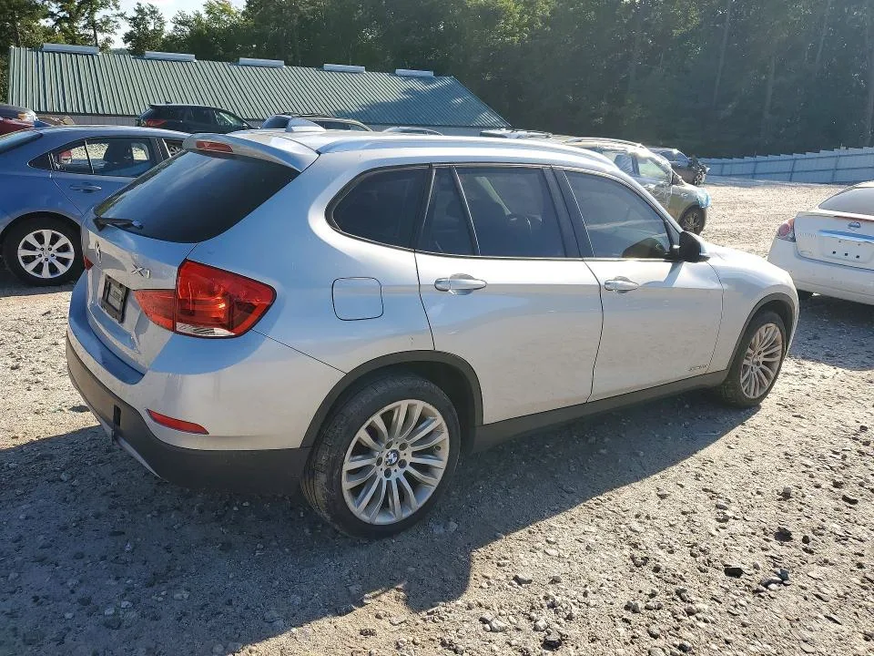 WBAVL1C56EVY24053 — 2014 BMW X1 photo 3