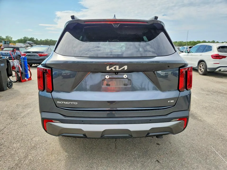 5XYRKDJF0RG293207 — 2024 KIA SORENTO photo 6