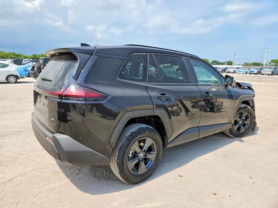 2T36DRBV2TC011238 — 2026 TOYOTA RAV4 photo 3
