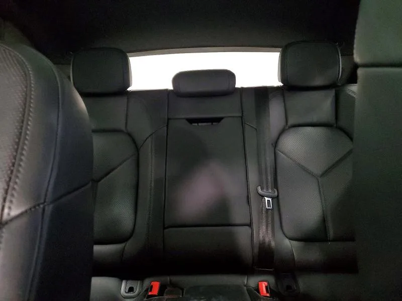 WP1AB2A56MLB36317 — 2021 PORSCHE MACAN photo 10