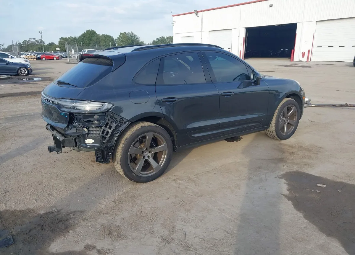 WP1AA2A57SLB02046 — 2025 PORSCHE Macan