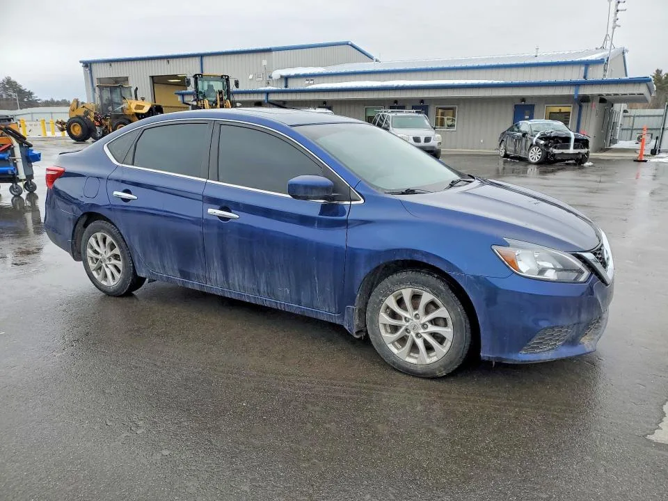 3N1AB7AP4JY338966 — 2018 NISSAN SENTRA photo 4