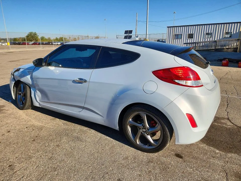 KMHTC6ADXEU213946 — 2014 HYUNDAI VELOSTER photo 2