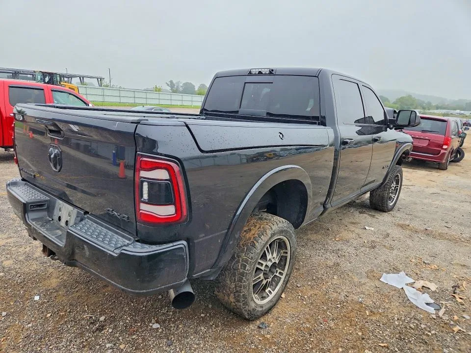 3C6UR5FL8KG545195 — 2019 RAM 2500 photo 3