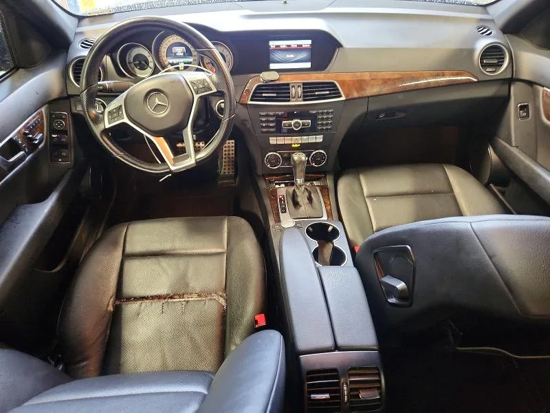 WDDGF8AB3DR297364 — 2013 MERCEDES-BENZ C photo 8