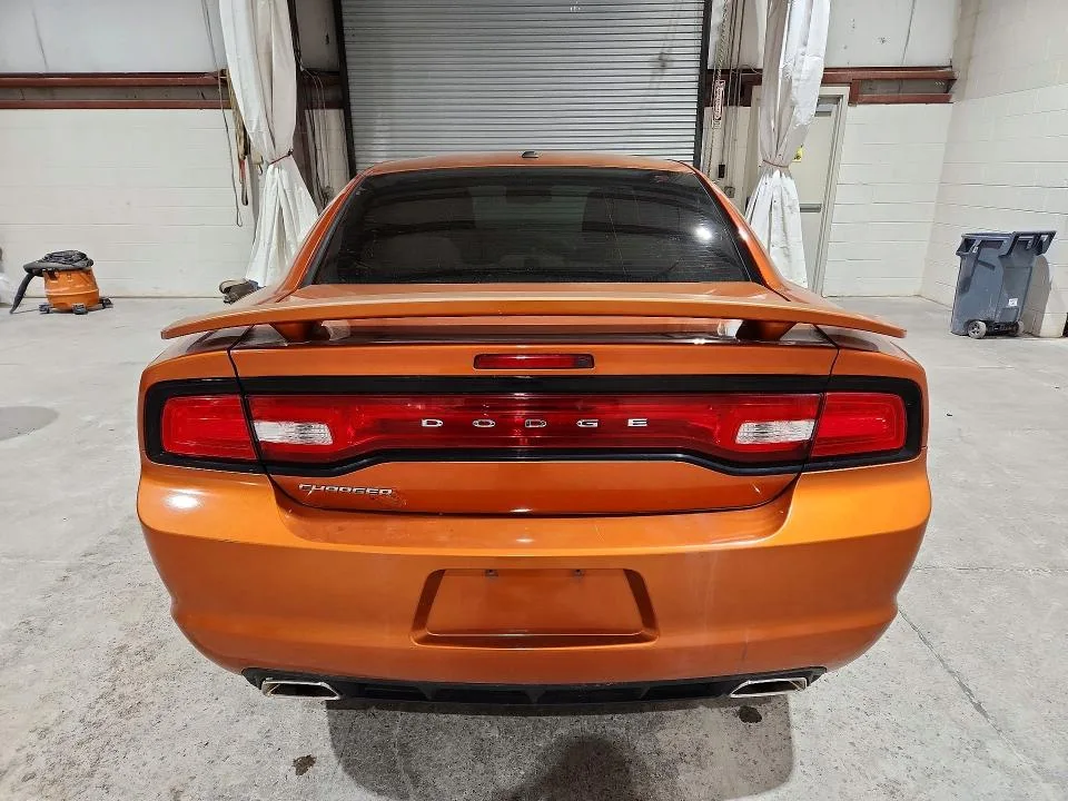 2B3CL3CG6BH606613 — 2011 DODGE CHARGER photo 6