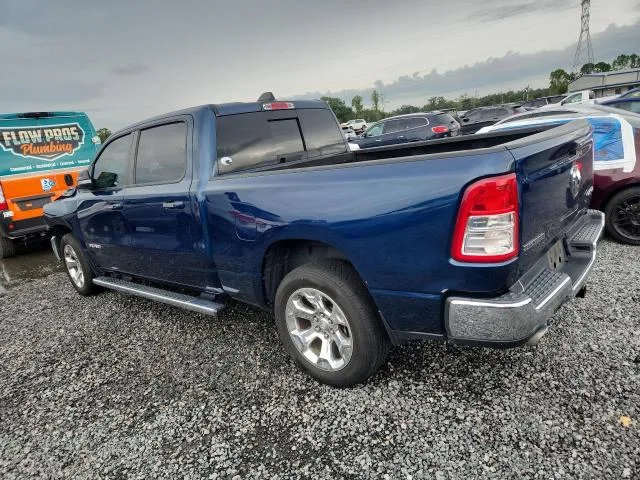 1C6SRFMT3KN922068 — 2019 RAM 1500 photo 2