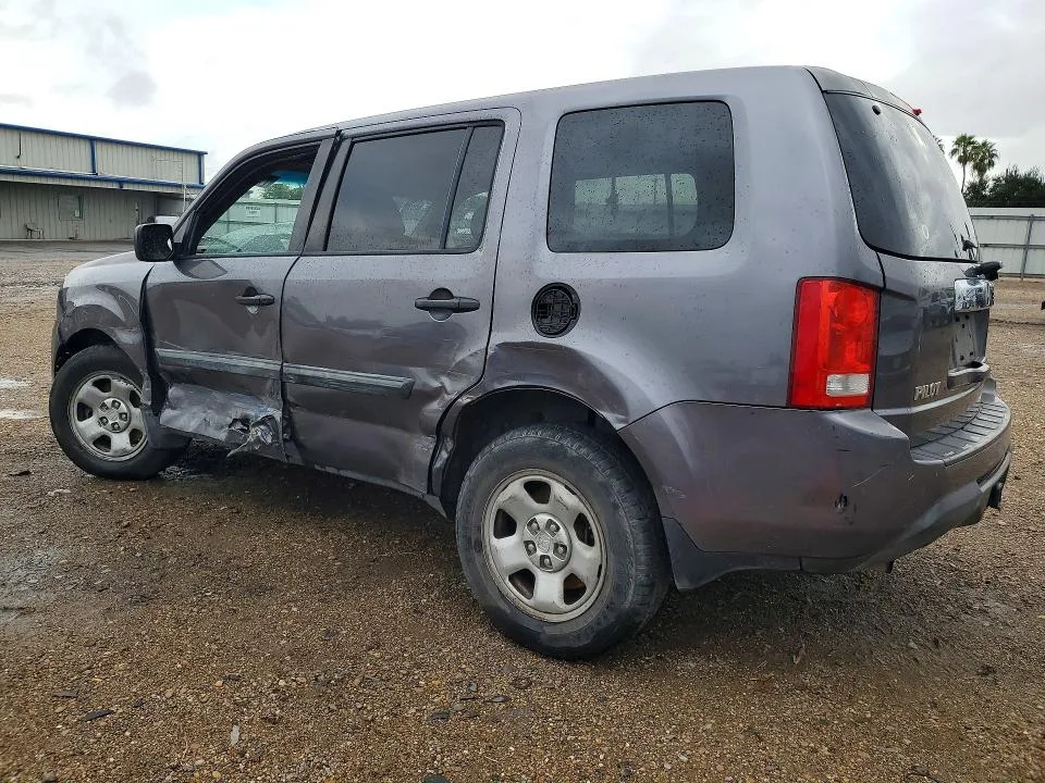 5FNYF3H20FB025547 — 2015 HONDA PILOT photo 2