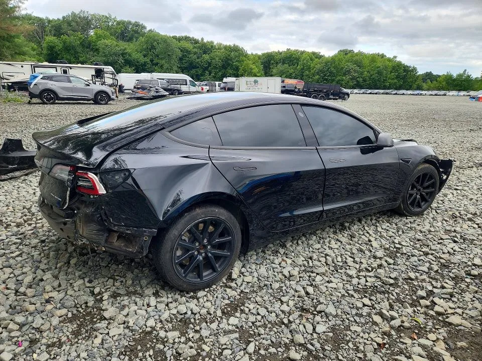 5YJ3E1EA3JF152184 — 2018 TESLA MODEL 3 photo 3