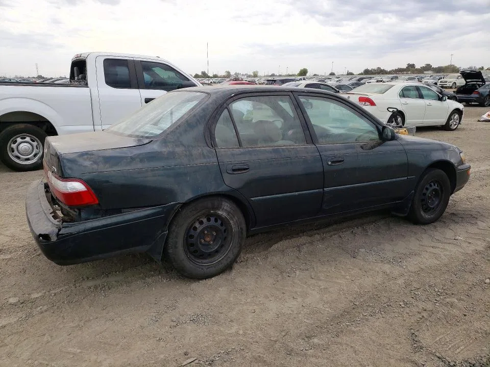 1NXBB02E8TZ405723 — 1996 TOYOTA COROLLA photo 3