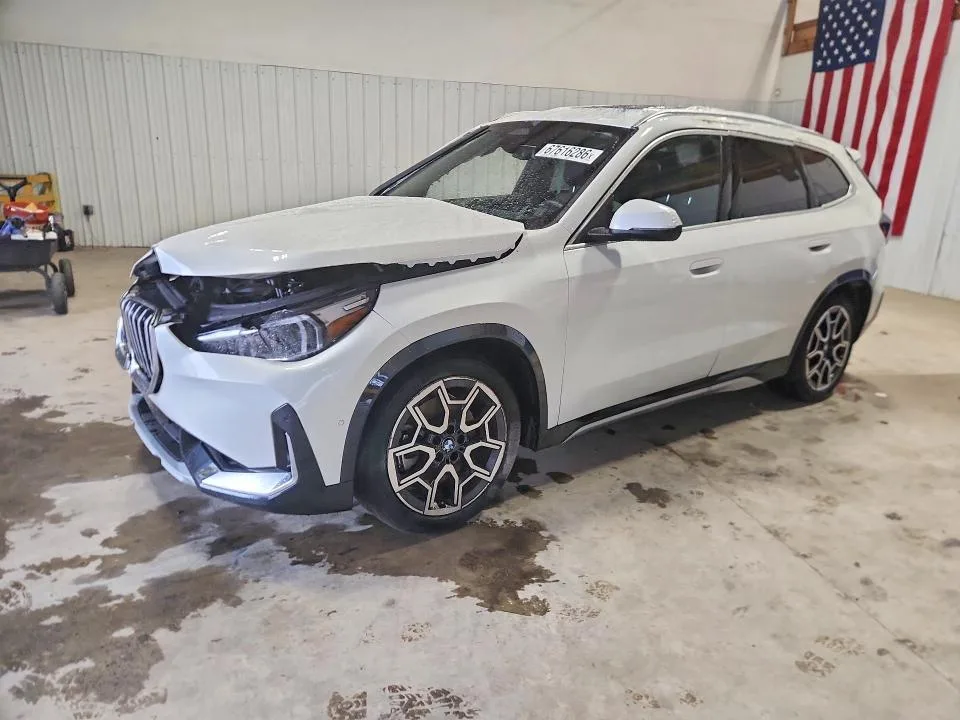 WBX73EF00T5558788 — 2026 BMW X1 photo 1