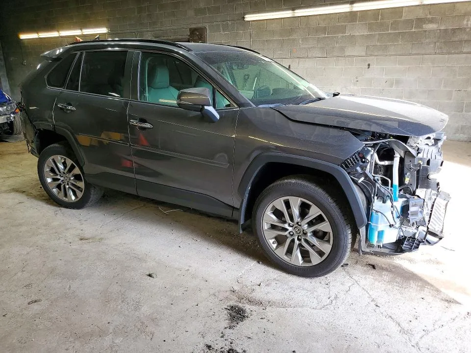 JTMN1RFV9KD500132 — 2019 TOYOTA RAV4 photo 4