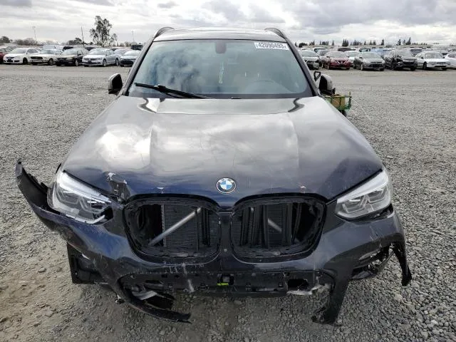 5UXTS3C55J0Y96067 — 2018 BMW X3 photo 5