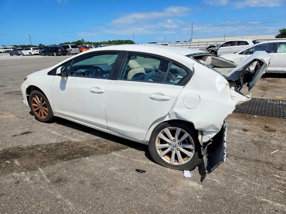 2HGFB2F82CH548726 — 2012 HONDA CIVIC photo 2