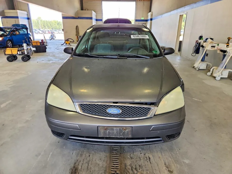 1FAFP34N06W237385 — 2006 FORD FOCUS photo 5