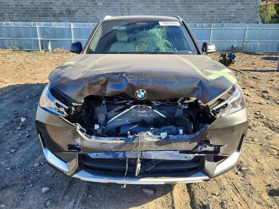 WBX73EF05T5422639 — 2026 BMW X1 photo 5