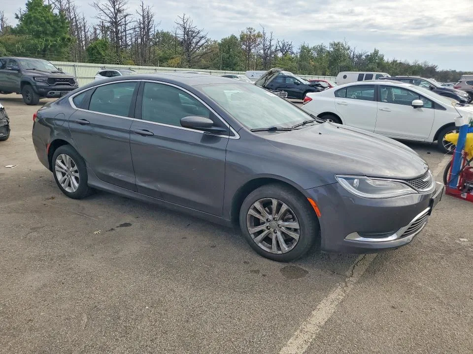 1C3CCCAB2FN525910 — 2015 CHRYSLER 200 photo 4