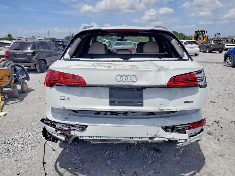 WA1GAAFY4S2057222 — 2025 AUDI Q5 photo 6