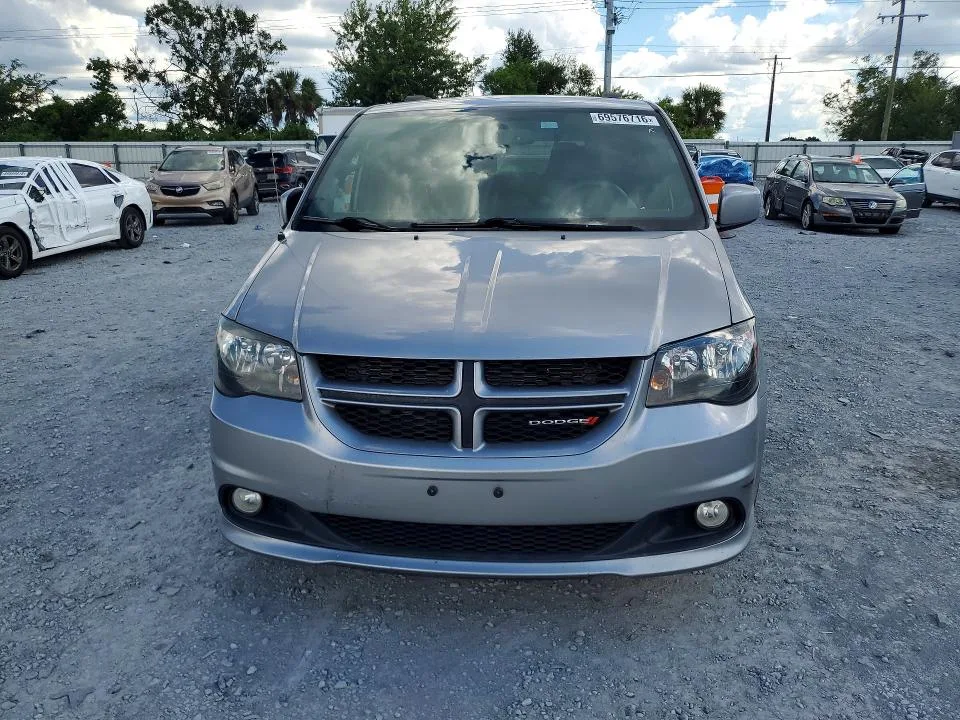 2C4RDGEG1HR697464 — 2017 DODGE GRAND CARAVAN photo 5