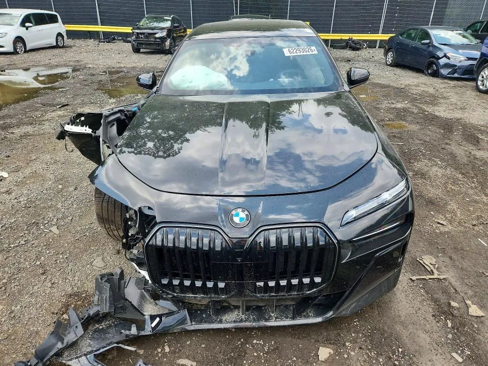 WBA33EJ0XTCX40526 — 2026 BMW 760 photo 5