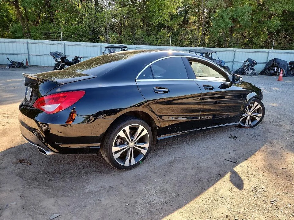 WDDSJ4EB4FN266968 — 2015 MERCEDES-BENZ CLA photo 3