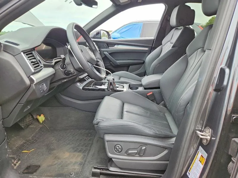 WA1GAAFY7S2052466 — 2025 AUDI Q5 photo 7